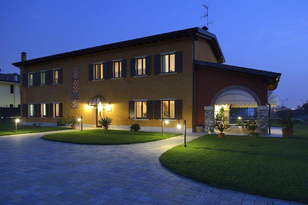 Villa Agriturismo Bacche Di Bosco Verona Exterior foto